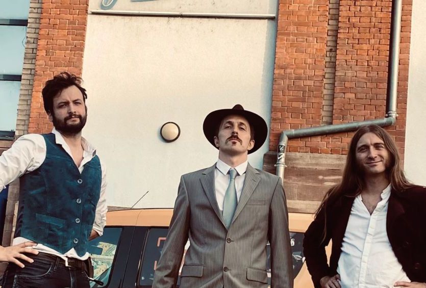 Live@Nootoos : The Juke Revue